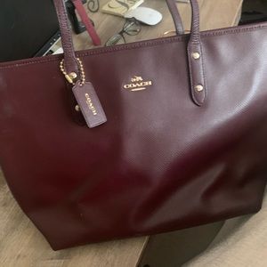 Large coach burgundy or maroon tote